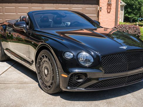 Used 2020 Bentley Continental GT AWD/4WD image 19