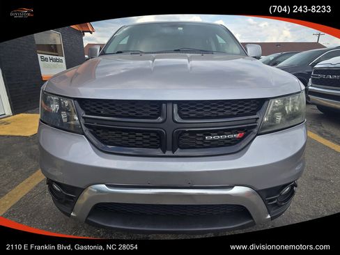 Used 2016 Dodge Journey Crossroad FWD image 2