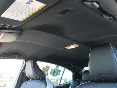 Used 2025 Toyota Camry SE FWD image 6