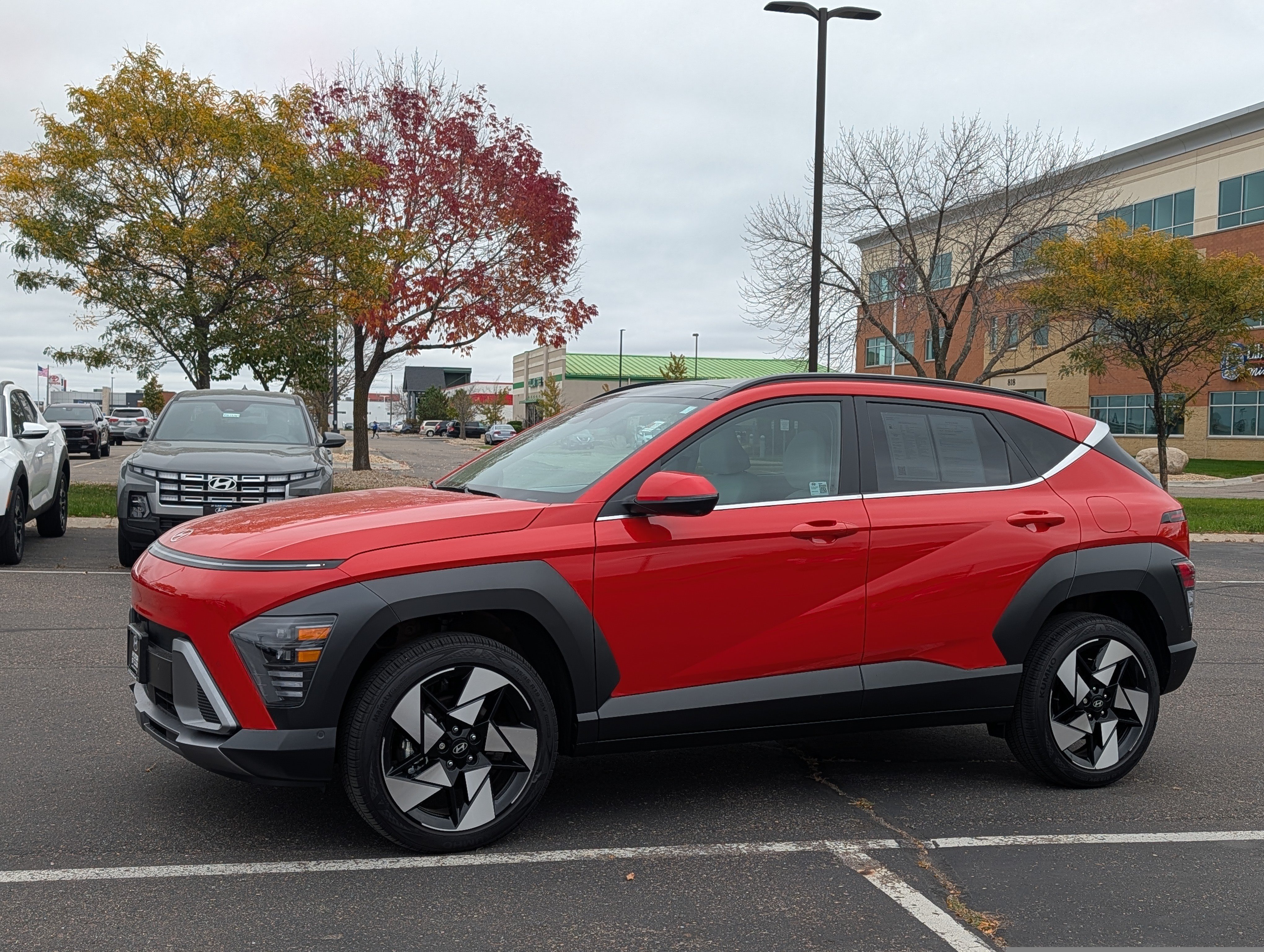 Used 2025 Hyundai Kona Limited AWD/4WD image 1