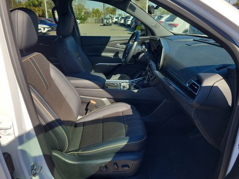 Used 2025 Chevrolet Traverse High Country w/ LPO, Floor Liner Package image 7