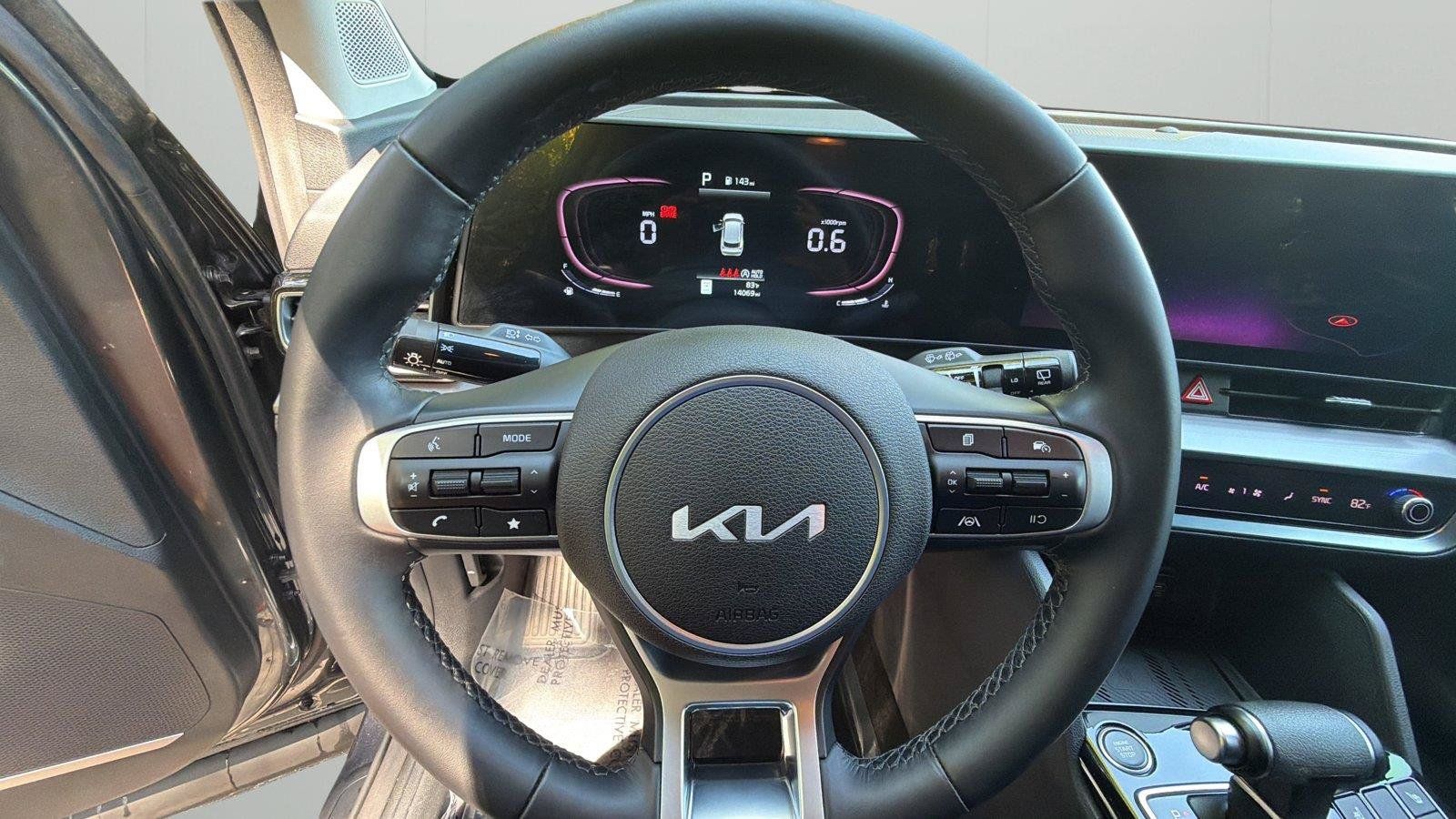 Used 2023 Kia Sportage EX FWD image 22