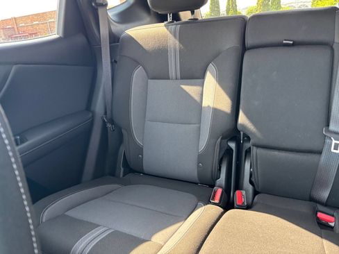 Used 2025 Chevrolet Blazer LT FWD image 33
