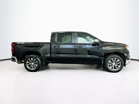 Used 2023 Chevrolet Silverado 1500 LT image 10