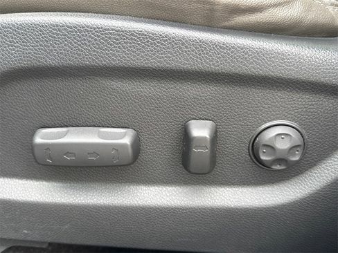 Used 2017 Hyundai Santa Fe SE w/ SE Ultimate Tech Package 03 image 23