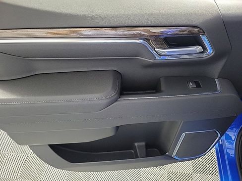 New 2025 Chevrolet Silverado 1500 LT image 13