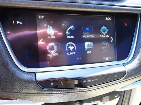 Used 2018 Cadillac XT5 Luxury w/ Driver Awareness Package AWD/4WD image 22