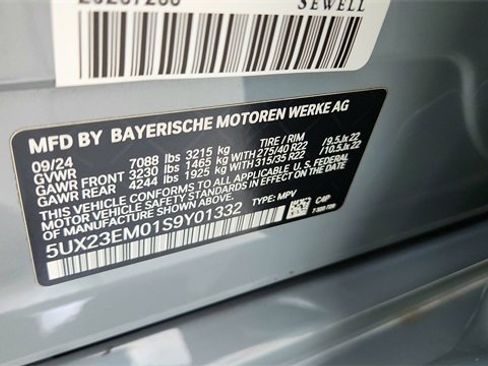 Used 2025 BMW X7 xDrive40i w/ M Sport Package image 65