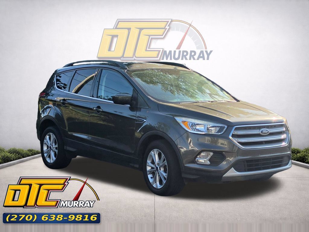 Used 2018 Ford Escape SE FWD image 1