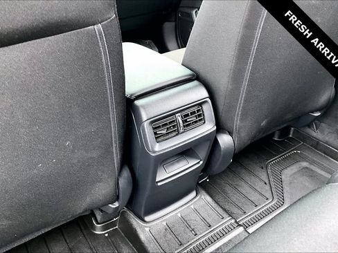 Used 2025 Honda CR-V LX image 10