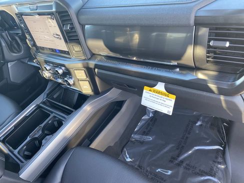 New 2026 Ford F250 Lariat w/ Lariat Ultimate Package AWD/4WD image 12