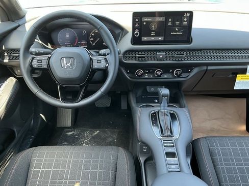 New 2026 Honda HR-V Sport image 7