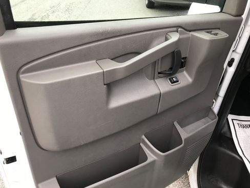 Used 2021 Chevrolet Express 2500 w/ Communications Package image 9