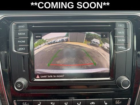 Used 2017 Volkswagen Passat 1.8T SE FWD image 13