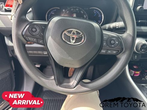 Used 2024 Toyota RAV4 XLE w/ Convenience Package image 19