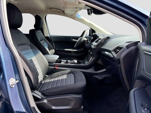 Used 2019 Ford Edge SE FWD image 26