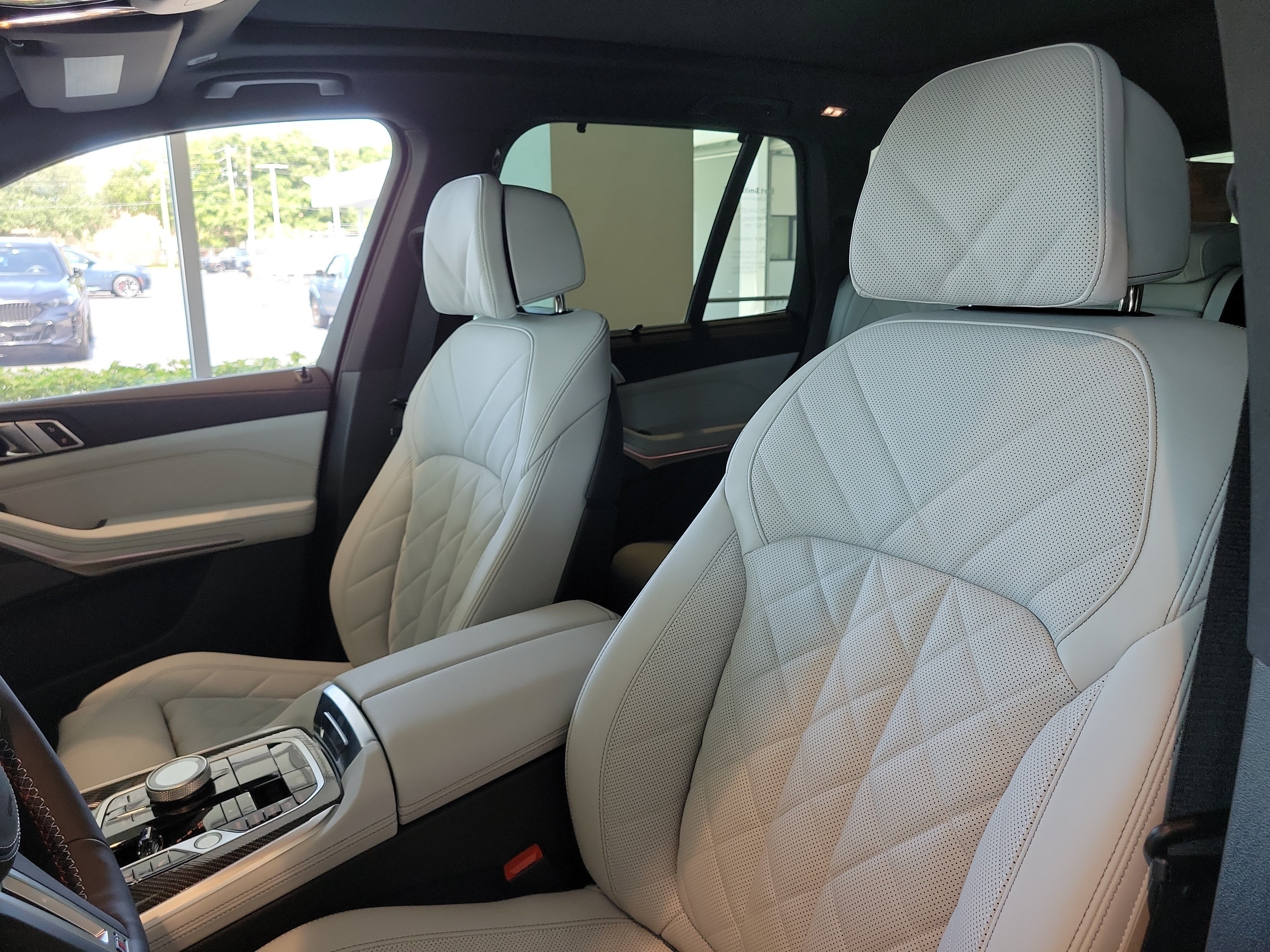 New 2026 BMW X5 M60i w/ Executive Package AWD/4WD image 17
