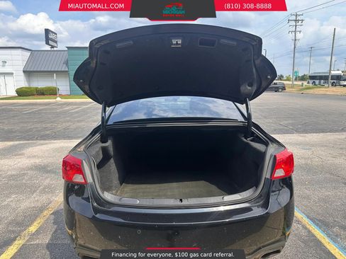 Used 2017 Chevrolet Impala Premier w/ Enhanced Convenience Package FWD image 8