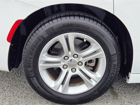 Used 2023 Dodge Charger SXT image 7