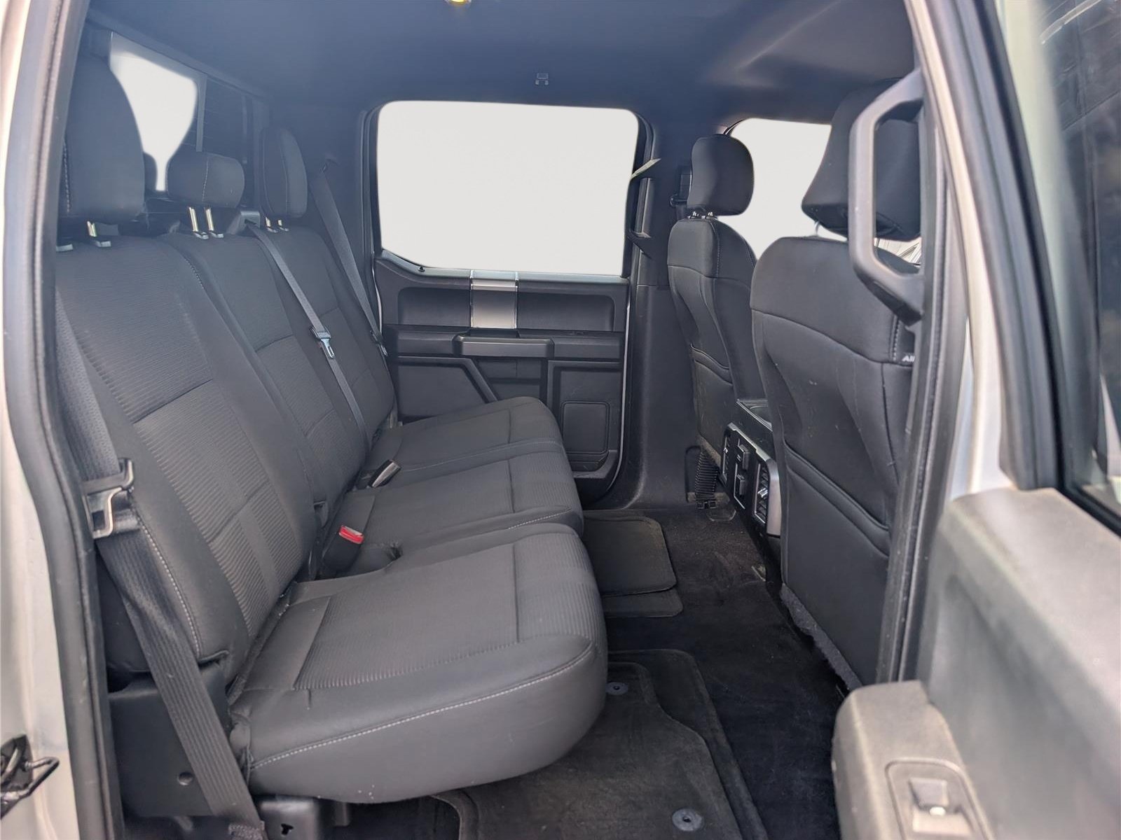 Used 2016 Ford F150 XLT w/ Equipment Group 302A Luxury AWD/4WD image 14