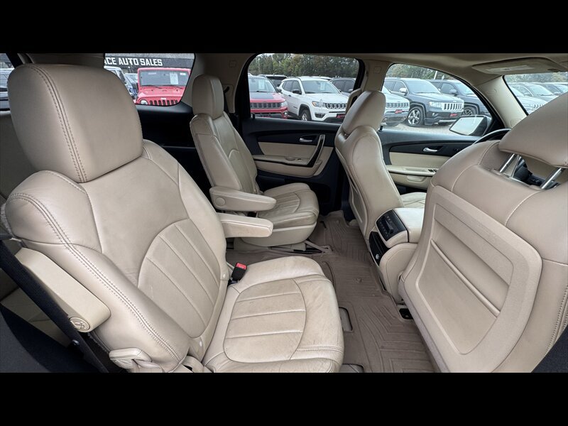 Used 2011 GMC Acadia Denali AWD/4WD image 11