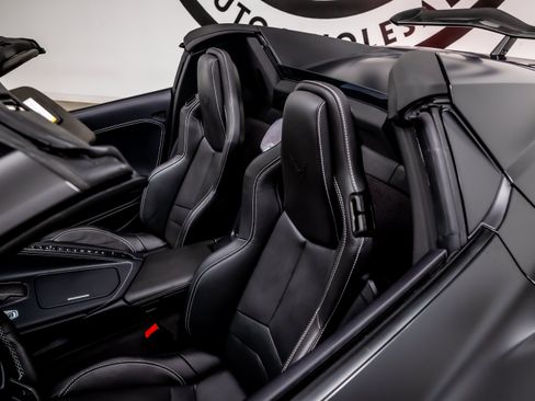 Used 2024 Chevrolet Corvette Z06 w/ Stealth Interior Trim Package RWD image 26