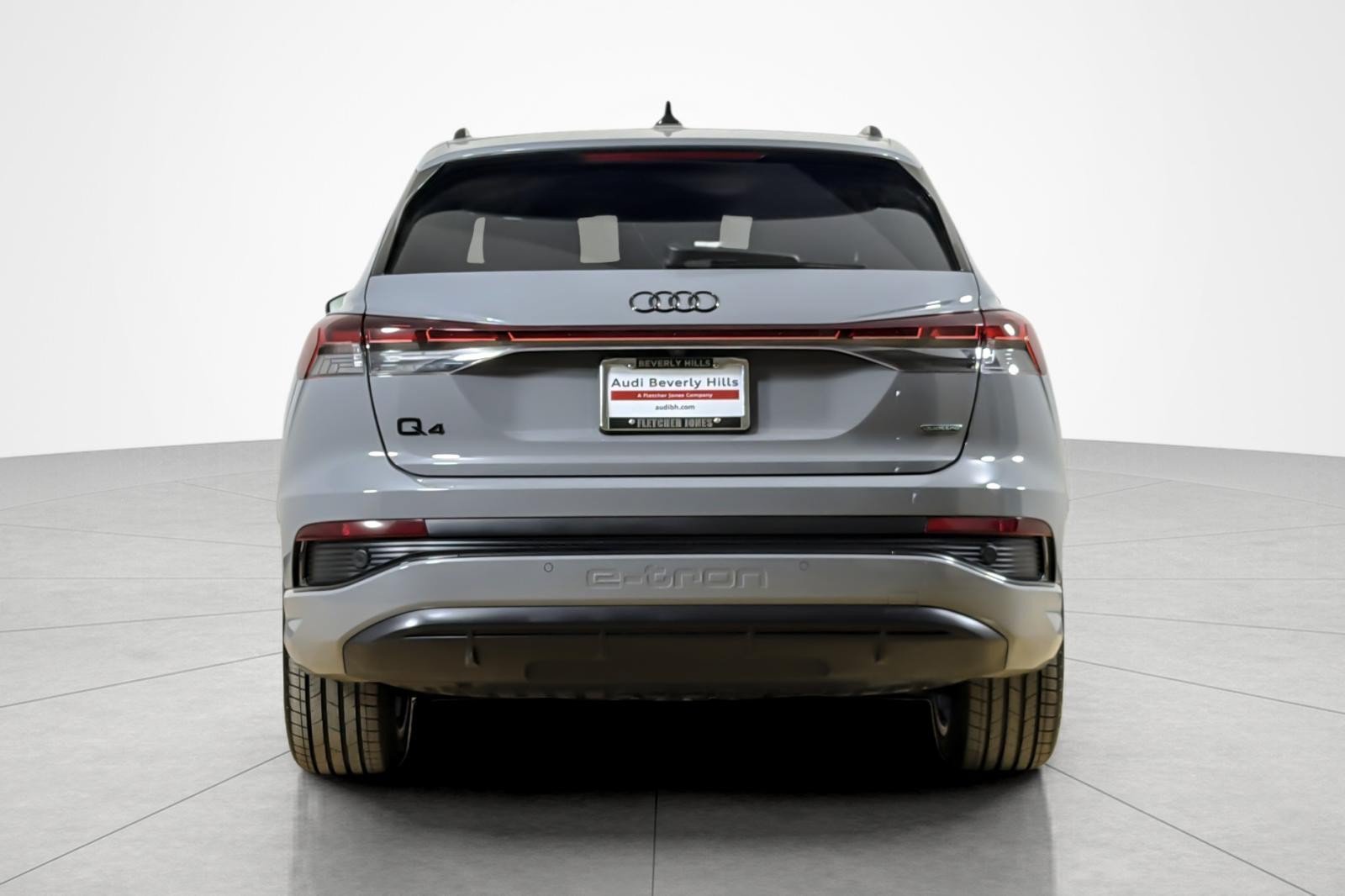 Certified 2024 Audi Q4 e-tron Premium Plus w/ Premium Plus AWD/4WD image 4