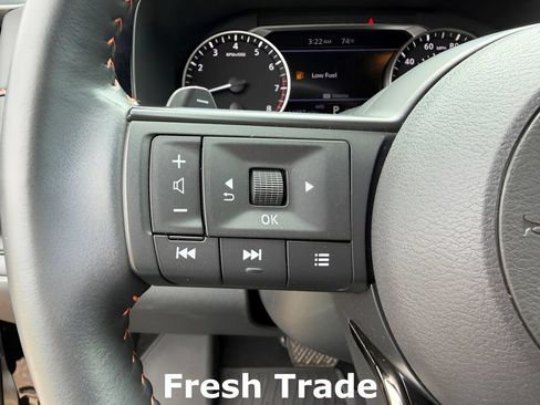 Used 2025 Nissan Pathfinder Rock Creek AWD/4WD image 17