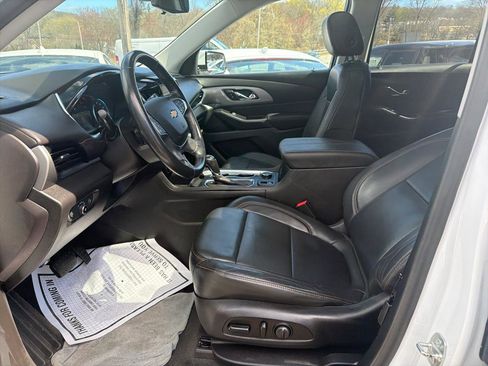 Used 2019 Chevrolet Traverse LT w/ LT Premium Package AWD/4WD image 20
