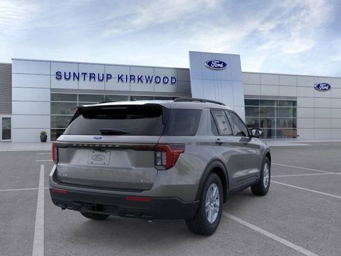 New 2026 Ford Explorer Active image 10