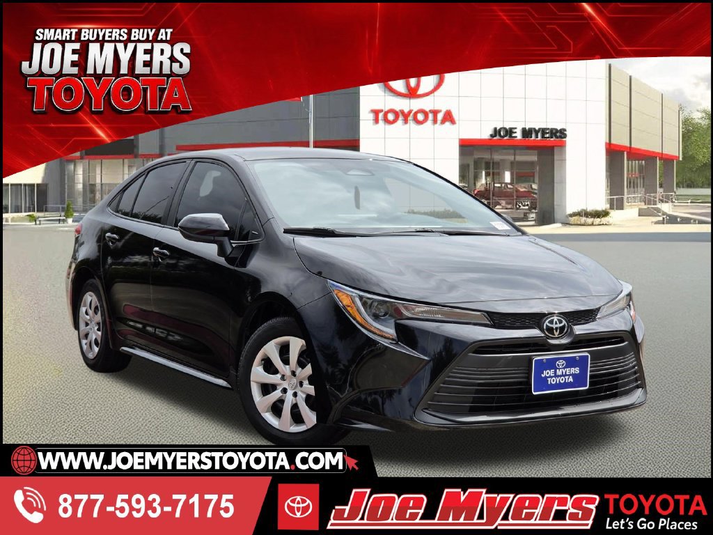 Used 2024 Toyota Corolla LE FWD image 1