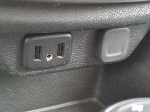 Used 2018 Chevrolet Traverse LS image 32