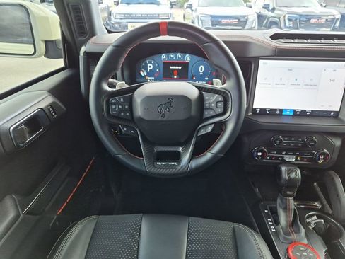 Used 2025 Ford Bronco Raptor w/ Interior Carbon Fiber Pack AWD/4WD image 30