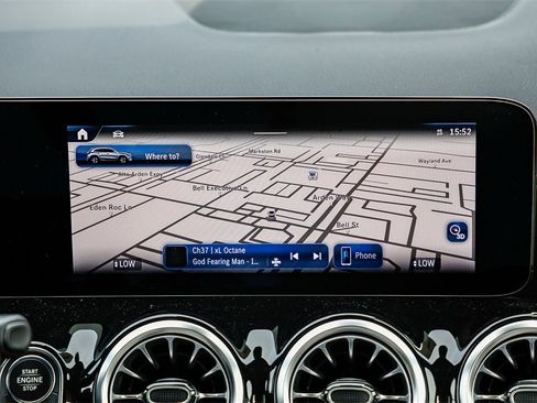 New 2025 Mercedes-Benz GLA 250 image 12