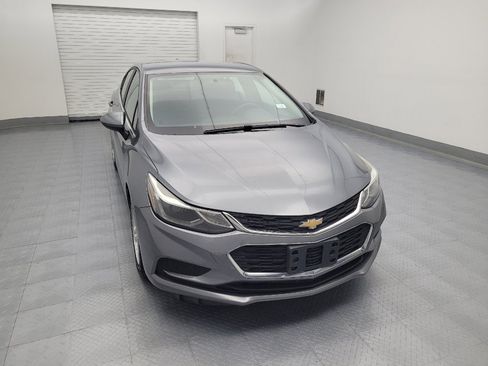 Used 2018 Chevrolet Cruze LT w/ Convenience Package FWD image 14