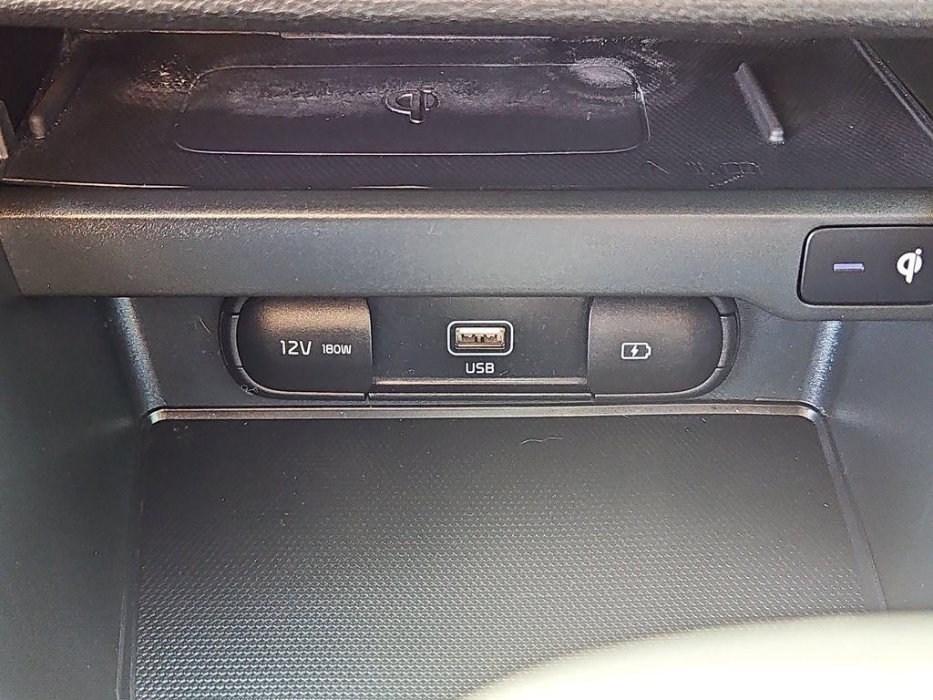 Certified 2022 Kia Soul X-Line FWD image 10