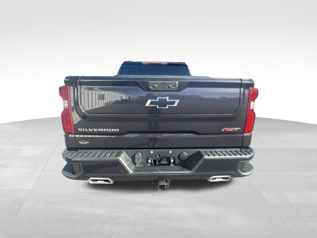 Used 2024 Chevrolet Silverado 1500 RST w/ Z71 Off-Road Package AWD/4WD image 7