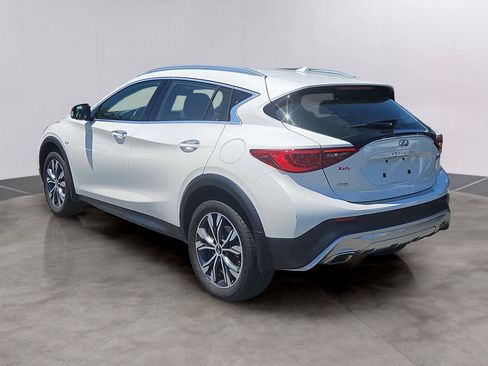 Used 2018 INFINITI QX30 AWD image 6