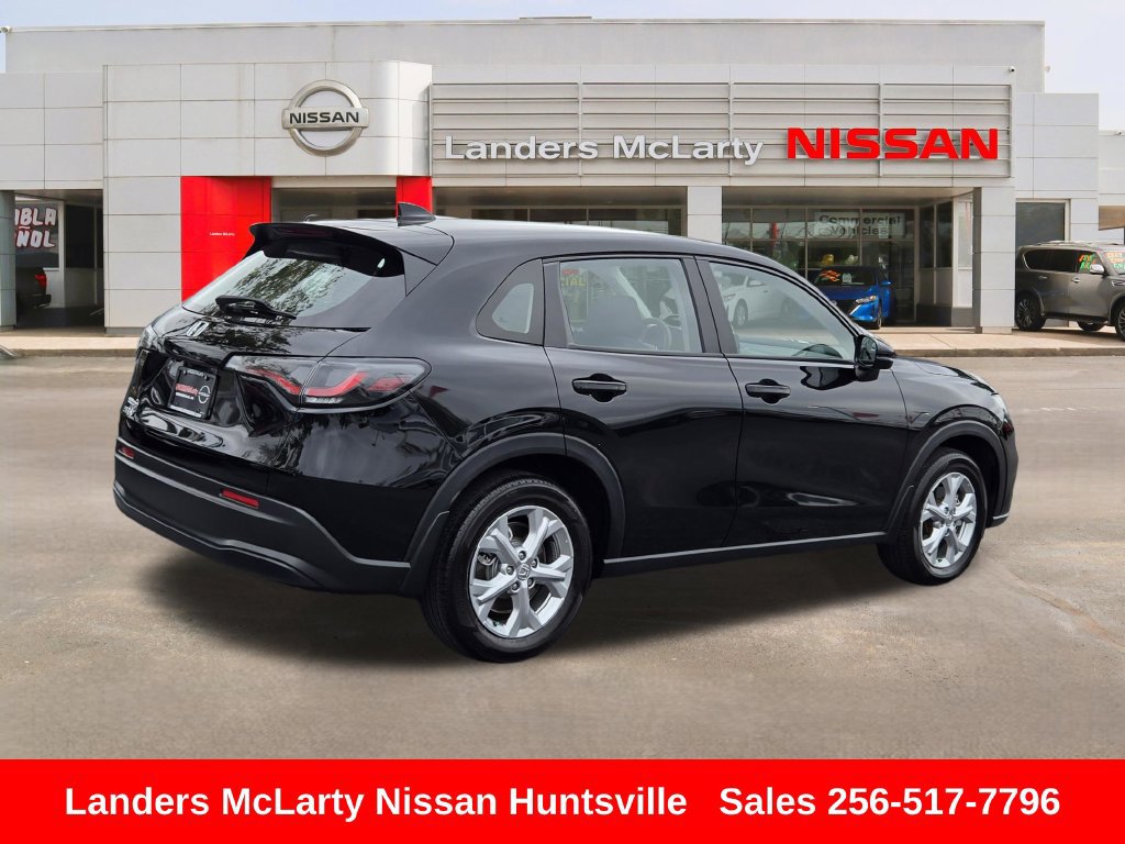 Used 2025 Honda HR-V LX image 3