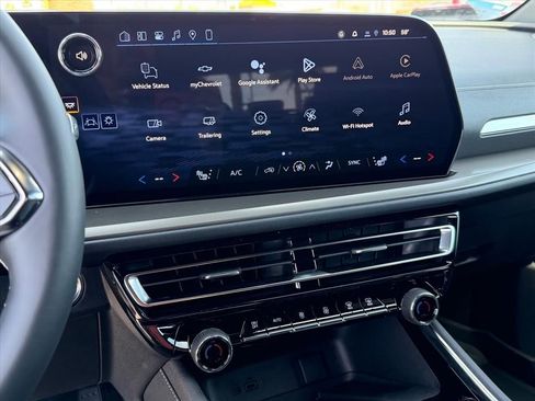 New 2026 Chevrolet Traverse LT w/ Midnight/Sport Edition image 11