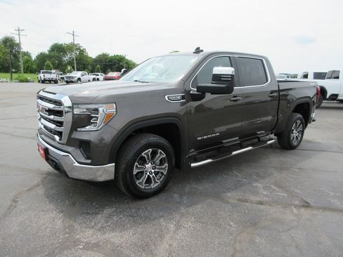 Used 2019 GMC Sierra 1500 SLE w/ SLE Value Package AWD/4WD image 10