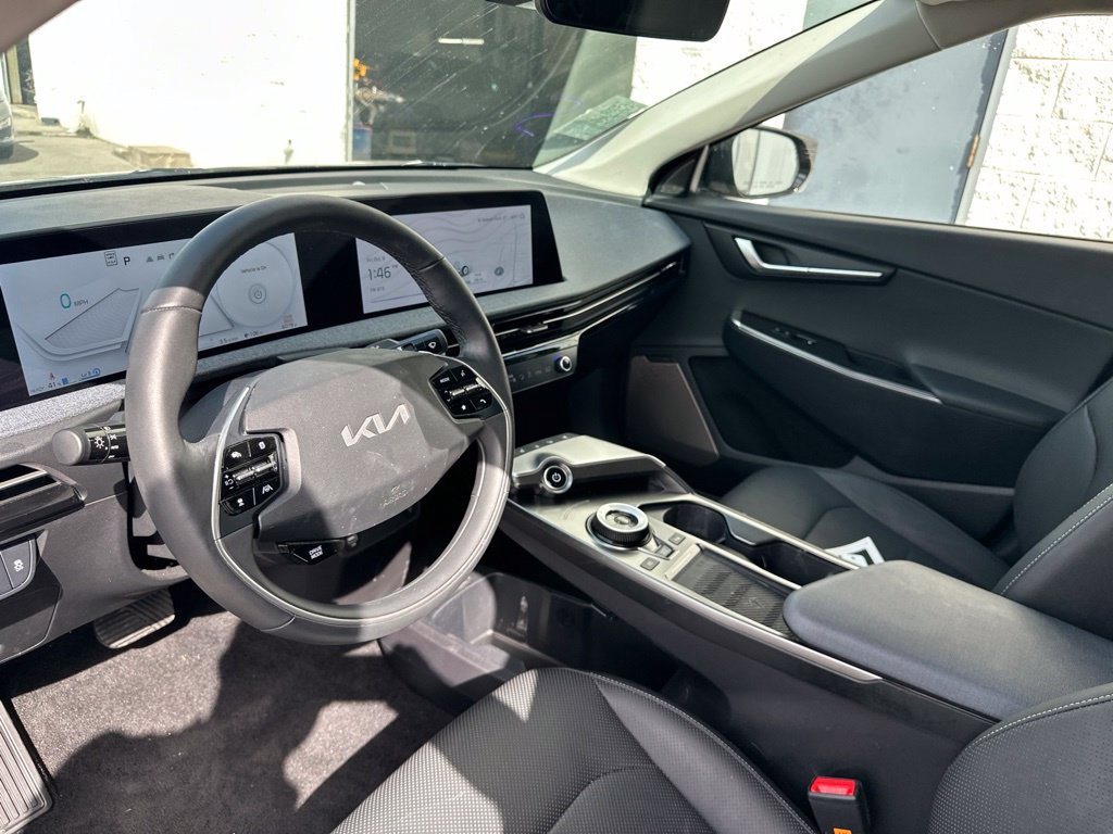 Used 2023 Kia EV6 Wind w/ Wind Technology Package AWD/4WD image 10