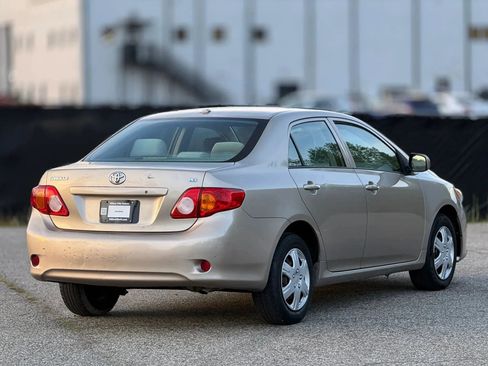 Used 2009 Toyota Corolla LE image 9