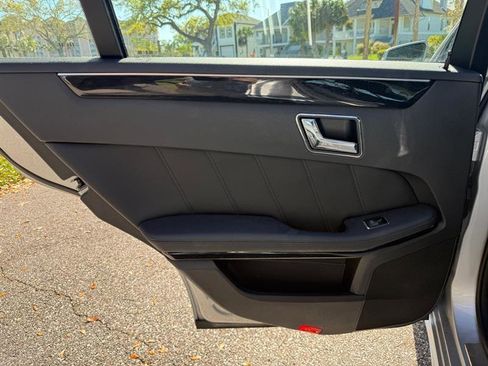 Used 2011 Mercedes-Benz E 350 E350 Sedan w/ Premium 1 Pkg image 15