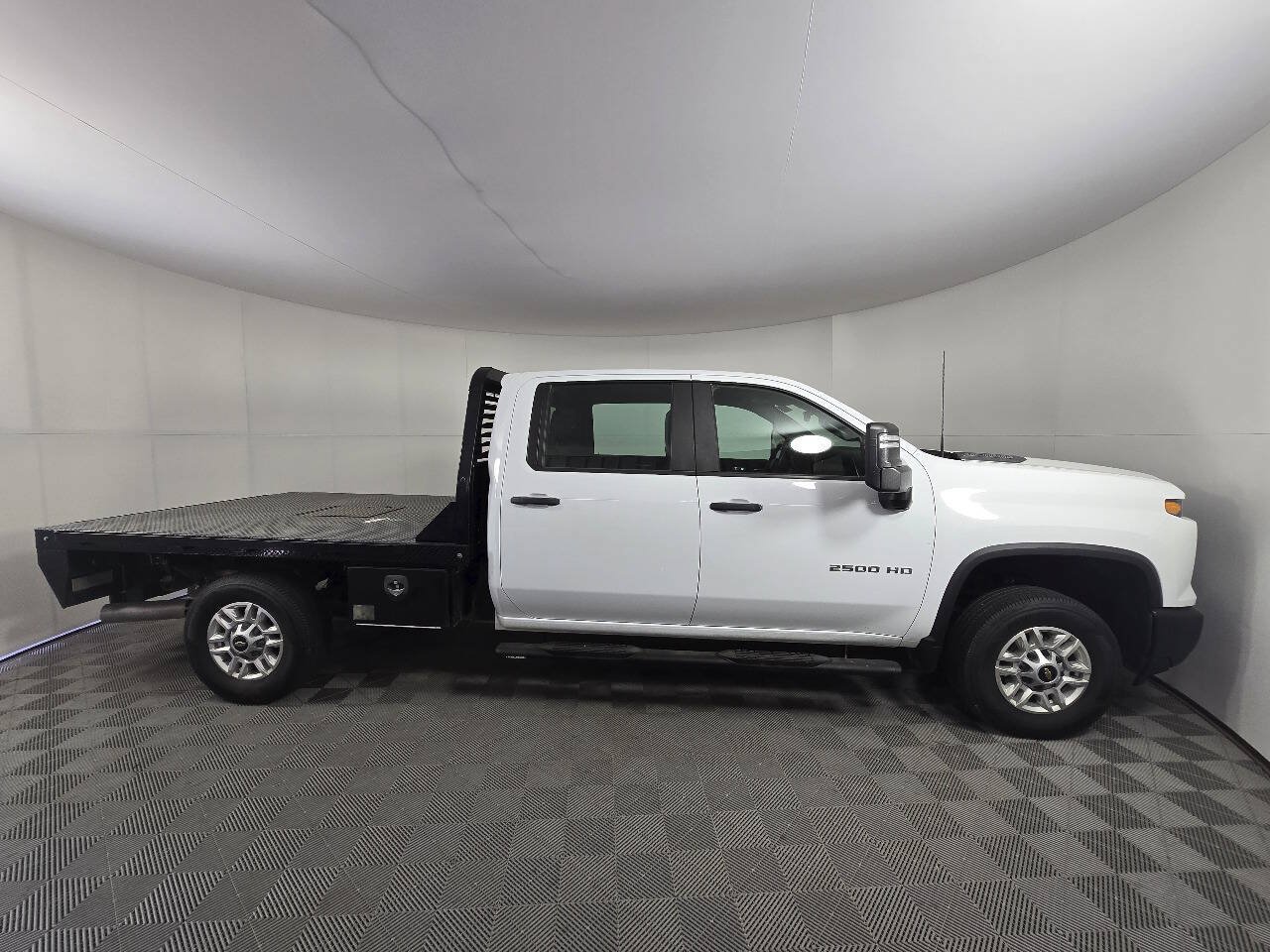 Used 2024 Chevrolet Silverado 2500 W/T w/ WT Fleet Convenience Package AWD/4WD image 11