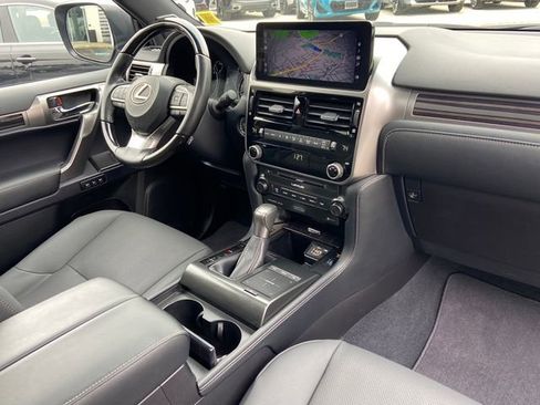 Used 2023 Lexus GX 460 Premium w/ Premium Plus Package image 26