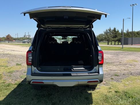 Used 2024 Ford Expedition Max Limited AWD/4WD image 29