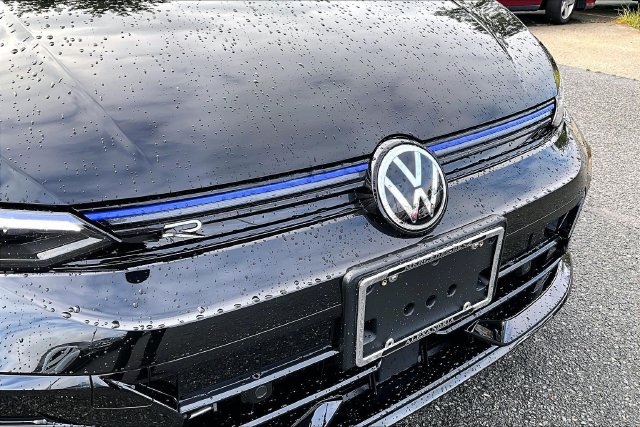 Used 2026 Volkswagen Golf AWD/4WD image 27