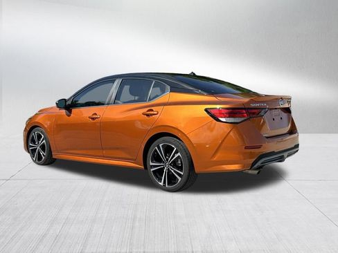Used 2023 Nissan Sentra SR w/ Electronics Package FWD image 7