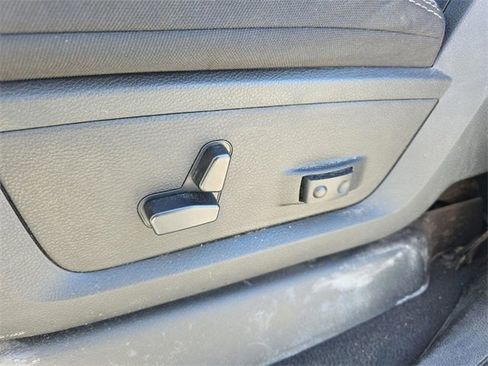 Used 2024 RAM 3500 Big Horn image 18